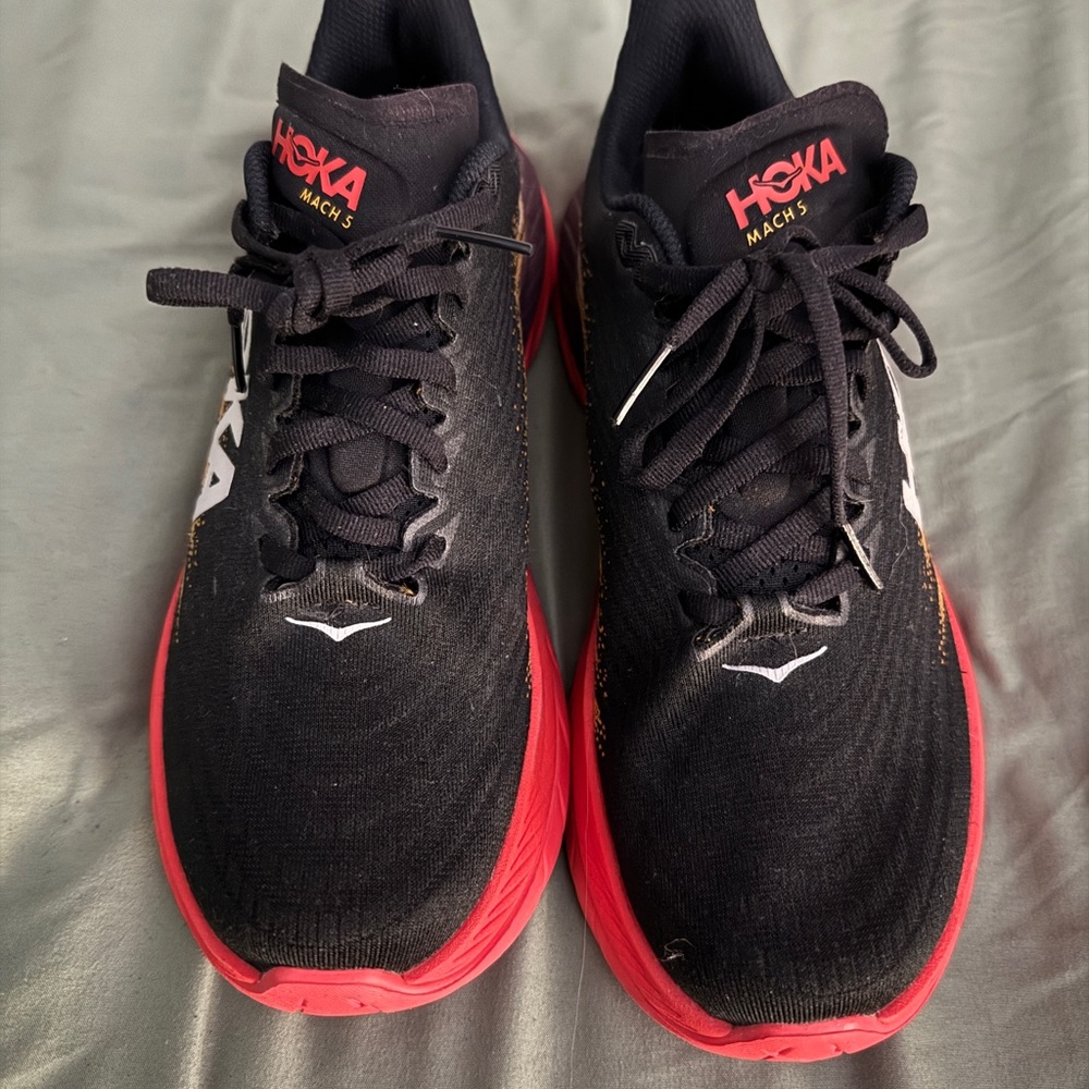 HOKA Mach 4 Women’s Running Shoes Black/Gold/Red Size 8